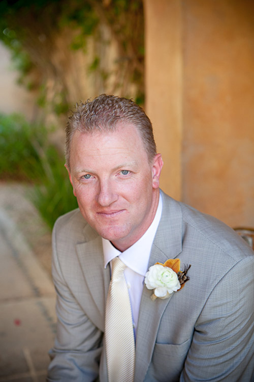 sophisticated gold, coral and cream Phoenix wedding at The Royal Palms Resort, photos by Courtney Sargent Photography sophisticated gold, coral and cream Phoenix wedding at The Royal Palms Resort, photos by Courtney Sargent Photography