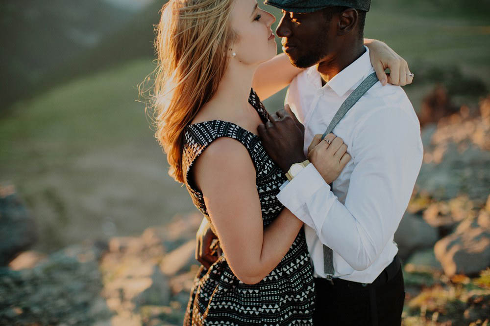 Stylish-Mountain-Engagement-at-Mount-Rainier-National-Park-Robert-J-Hill-Photography (19 of 22)