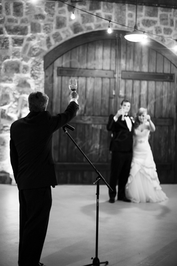 peach, coral, grey wedding at Swiftwater Cellars, photo by La Vie Photography | via junebugweddings.com peach, coral, grey wedding at Swiftwater Cellars, photo by La Vie Photography | via junebugweddings.com