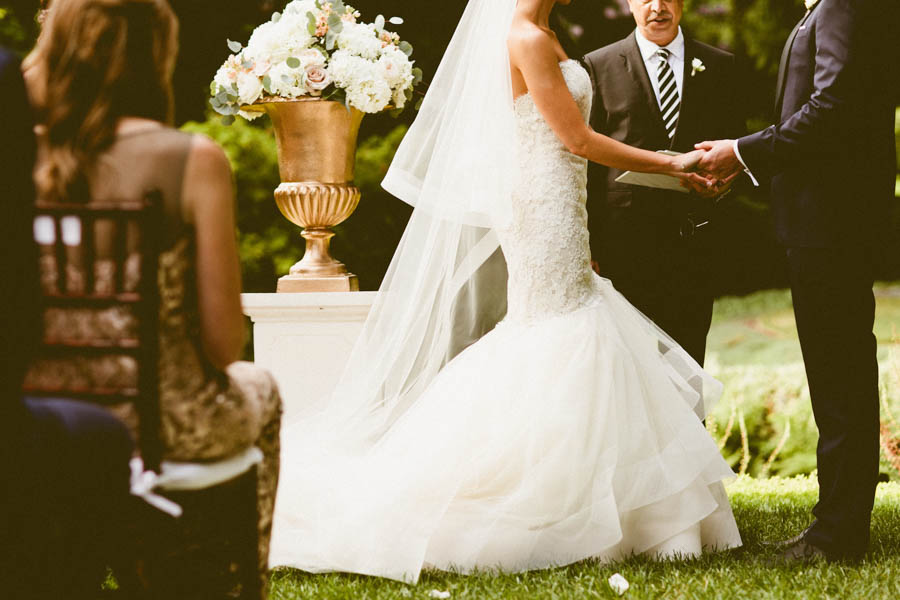 Positively-Elegant-Persian-Panamanian-Wedding-at-Delille-Cellars-Chateau-Perfectly-Posh-Events-16