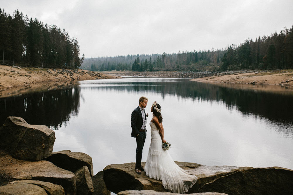 Dreamy-Wedding-Photo-Shoot-in-the-Rain-Kevin-Klein-2847