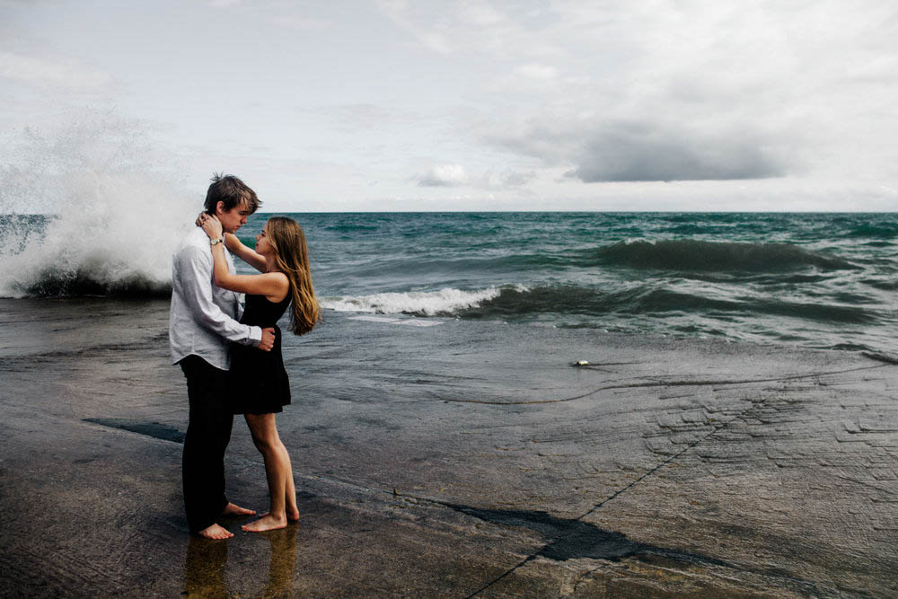 Playful-Downtown-Chicago-Engagement-Photos-Eastlyn-Bright-0008