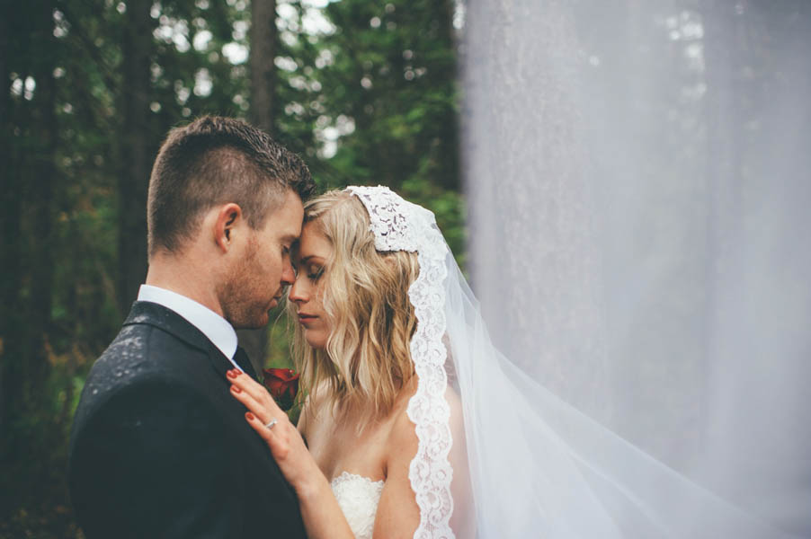 Rainy-Mountain-Wedding-in-Quarry-Lake-Park-Joelsview-Photography-20