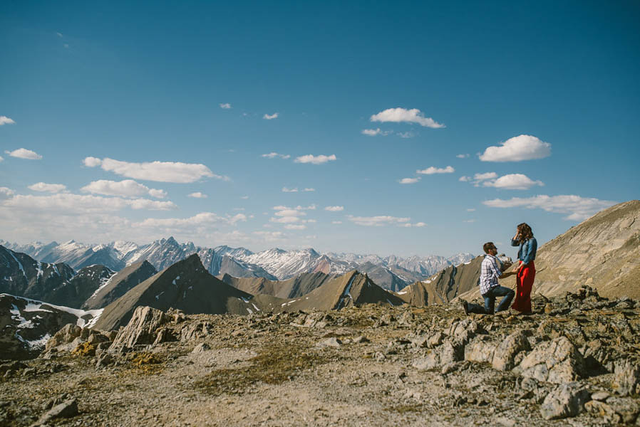 Surprise-Helicopter-Proposal-Icefields-Parkway-Darren-Roberts (19 of 24)