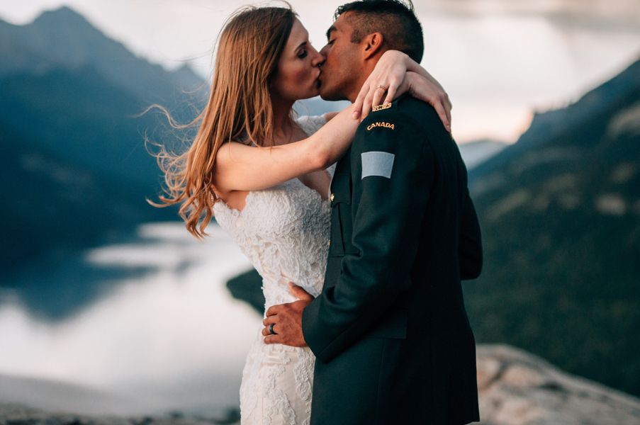 jaw-dropping-stormy-anniversary-shoot-mount-crandell-27