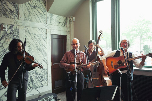 vintage inspired wedding at the Milwaukee County Historical Center, photo by Woodnote Photography via junebugweddings.com vintage inspired wedding at the Milwaukee County Historical Center, photo by Woodnote Photography via junebugweddings.com