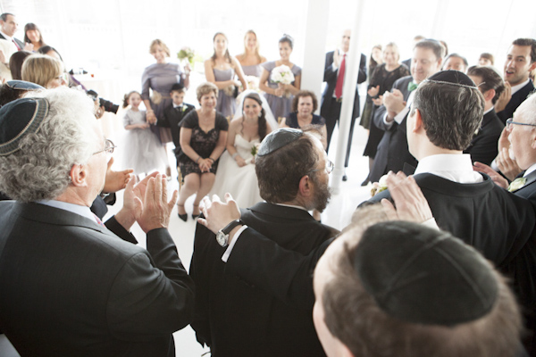 elegant wedding at Studio450 in New York, photo by Karen Hill Photography | via junebugweddings.com elegant wedding at Studio450 in New York, photo by Karen Hill Photography | via junebugweddings.com