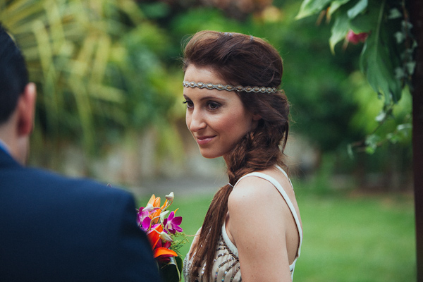 tropical elopement in Costa Rica, photo by Costa Vida Photography | via junebugweddings.com tropical elopement in Costa Rica, photo by Costa Vida Photography | via junebugweddings.com