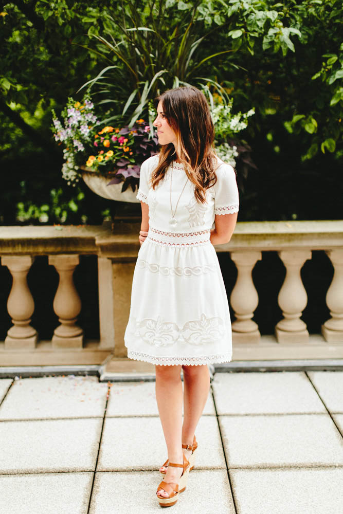 Glamorous-Downtown-Chicago-Engagement-Giving-Tree-Photography (9 of 33)