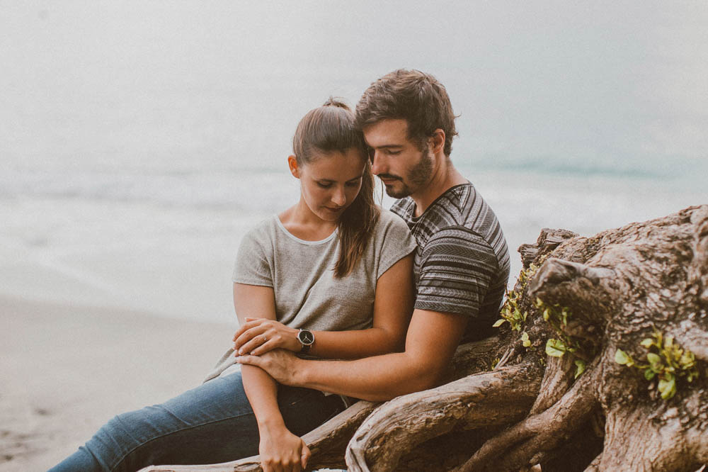 Beach-Engagement-Session-Bali-Apel-Photography (17 of 27)