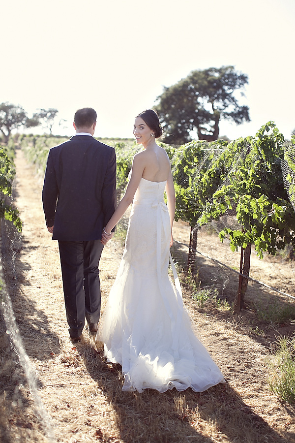 vineyard wedding at Sunstone Winery, Santa Ynez, California, photos by Santa Barbara, CA wedding photographers Ashleigh Taylor Photography | via junebugweddings.com vineyard wedding at Sunstone Winery, Santa Ynez, California, photos by Santa Barbara, CA wedding photographers Ashleigh Taylor Photography | via junebugweddings.com