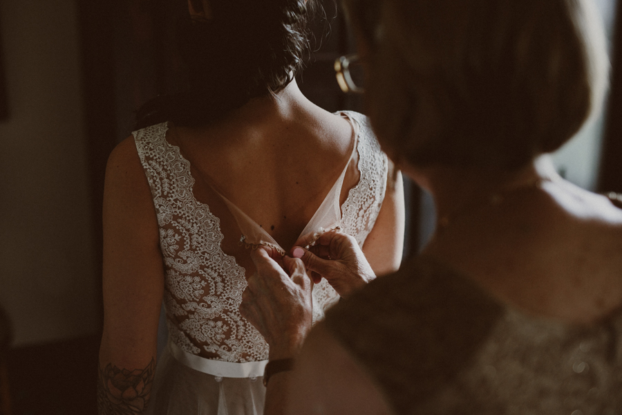 this-ohio-wedding-proves-that-combining-your-favorite-things-can-be-incredibly-chic-4