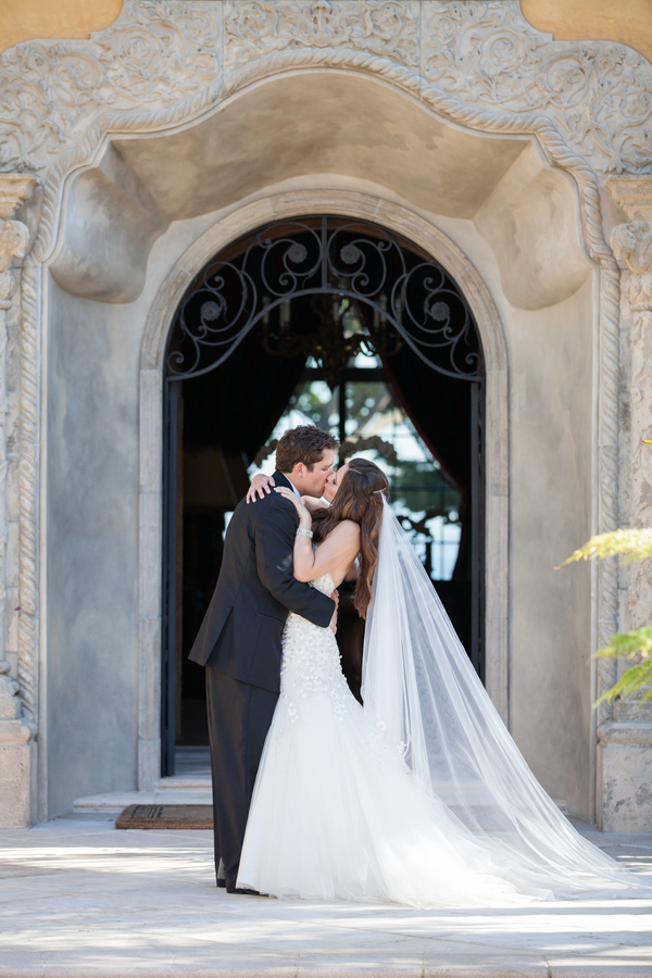 stunning private estate wedding in Santa Barbara with photos by Melissa Musgrove | via junebugweddings.com stunning private estate wedding in Santa Barbara with photos by Melissa Musgrove | via junebugweddings.com