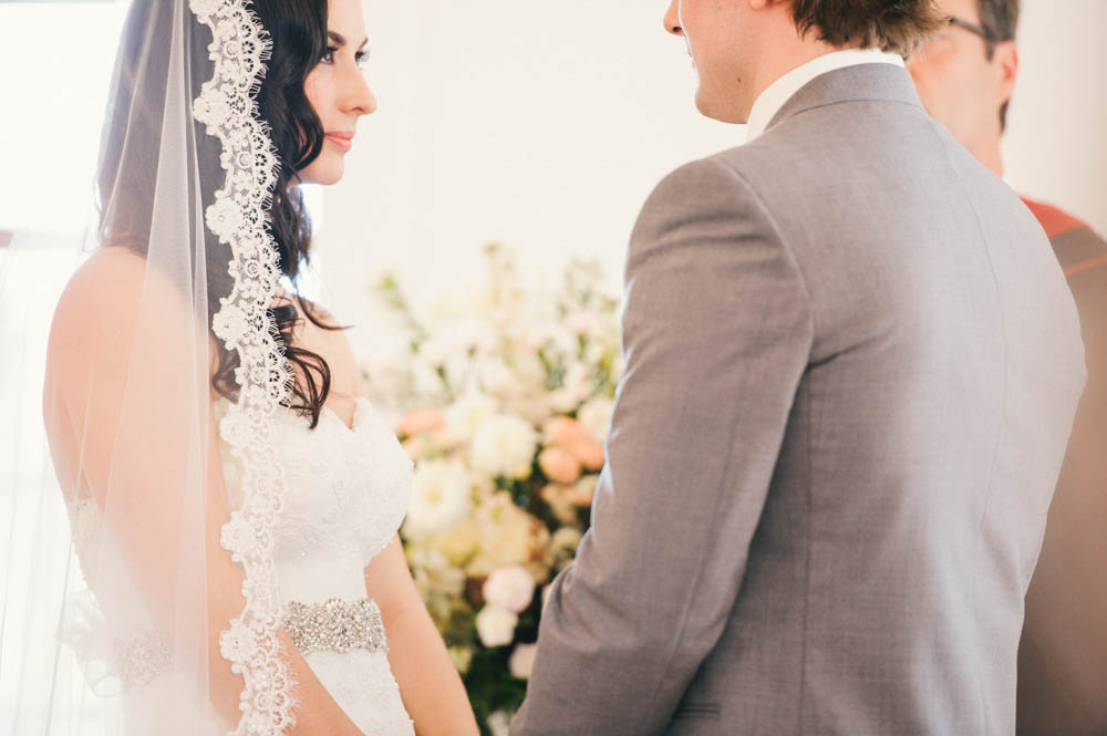 Glamorous-Florida-Wedding-at-The-White-Room (19 of 23)