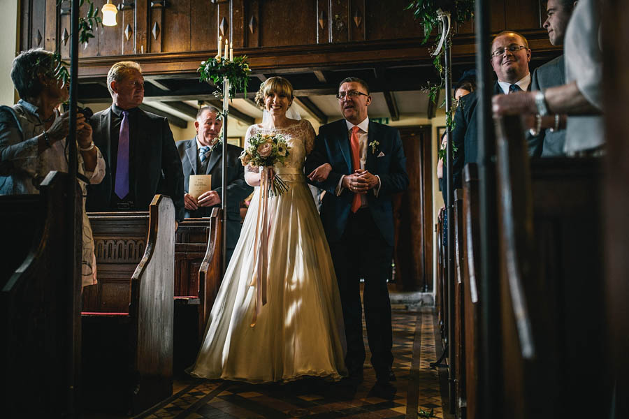 nature-inspired-iscoyd-park-wedding-in-the-countryside-19