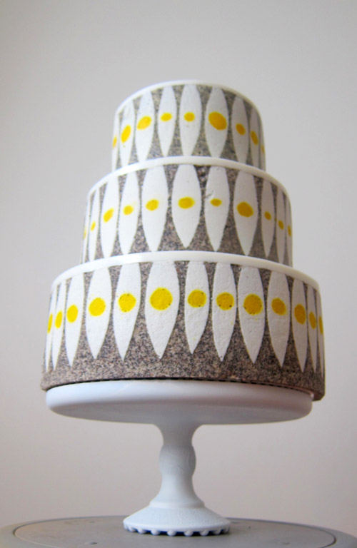 modern entremet wedding cakes by MRobin Cake Design | via junebugweddings.com modern entremet wedding cakes by MRobin Cake Design | via junebugweddings.com