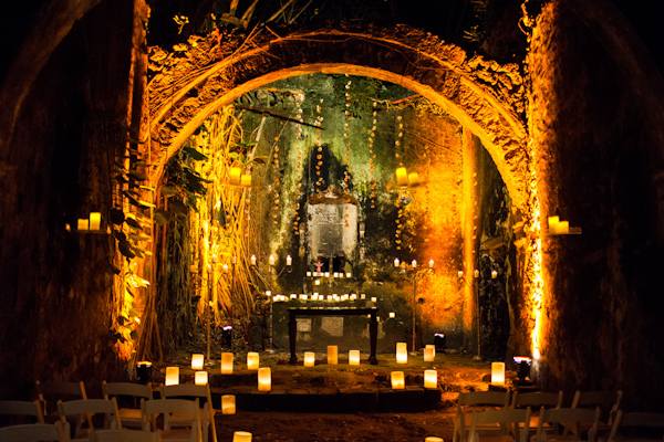 destination wedding at the Hacienda Uayamon in Campeche, Mexico, photo by Aaron Morris of Chrisman Studios | via junebugweddings.com destination wedding at the Hacienda Uayamon in Campeche, Mexico, photo by Aaron Morris of Chrisman Studios | via junebugweddings.com