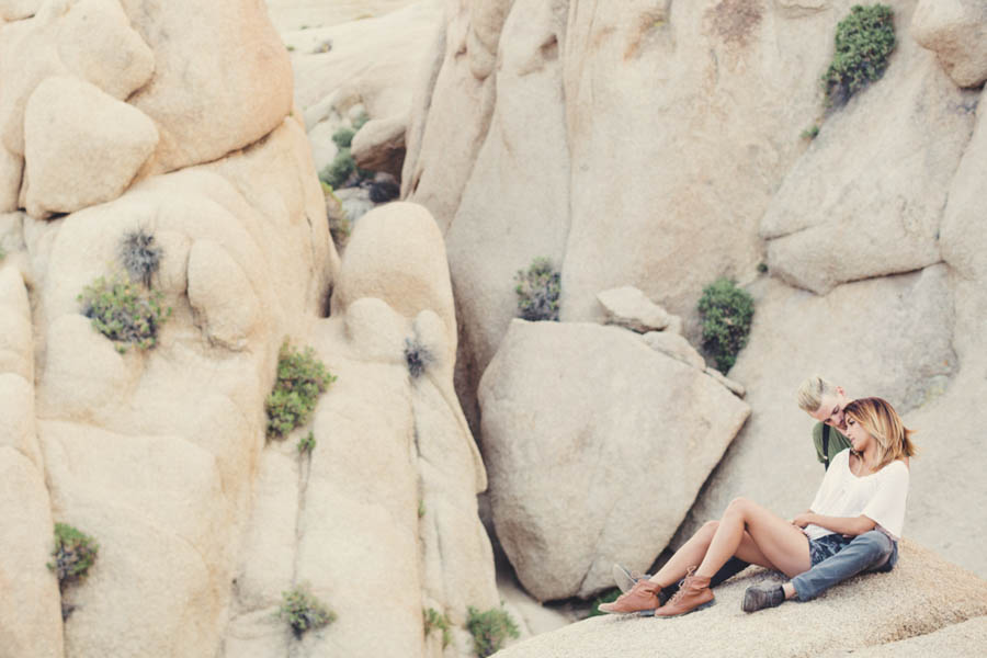 Breezy-Joshua-Tree-Engagement-Photos-at-Sunset-Anne-Claire-Brun-14