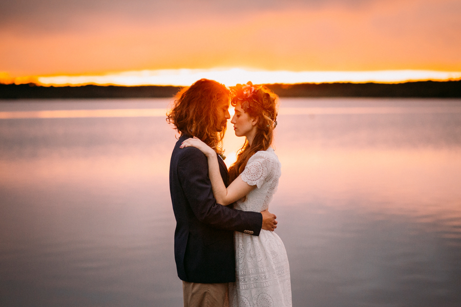 a-romantic-french-elopement-with-roses-cacti-and-macrame-at-souston-lake-13