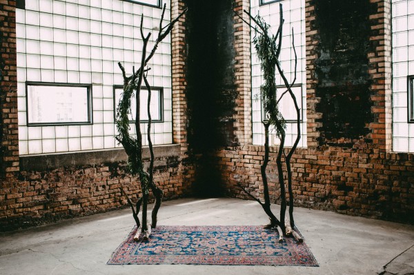 Natural-Industrial-Wedding-at-The-NP-Event-Space-Amanda-Marie-Studio-510-600x399