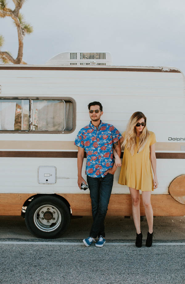 this-cali-cool-joshua-tree-engagement-is-full-of-1970s-vibes-2