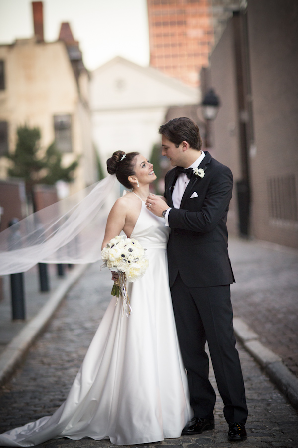 black, white, gold and silver New Year's Eve wedding, photos by Asya Photography | via junebugweddings.com black, white, gold and silver New Year's Eve wedding, photos by Asya Photography | via junebugweddings.com