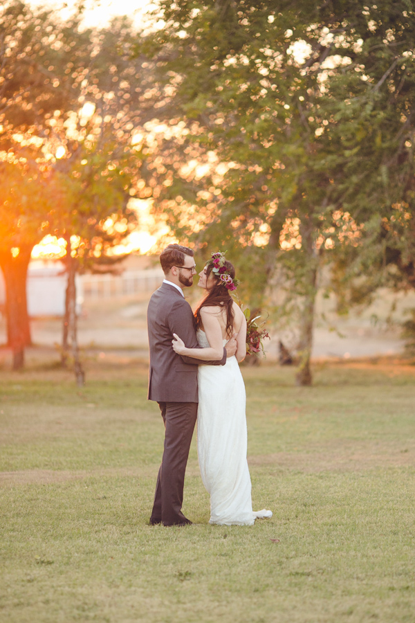 southwest bohemian wedding in Lubbock, Texas, photo by Geoff Duncan | via junebugweddings.com southwest bohemian wedding in Lubbock, Texas, photo by Geoff Duncan | via junebugweddings.com