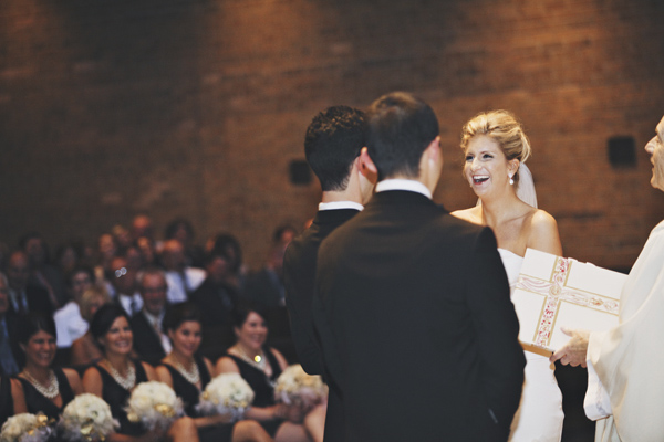 modern elegant gold and black wedding at Legend at Bergamont, photo by DWJohnson Studio | via junebugweddings.com modern elegant gold and black wedding at Legend at Bergamont, photo by DWJohnson Studio | via junebugweddings.com