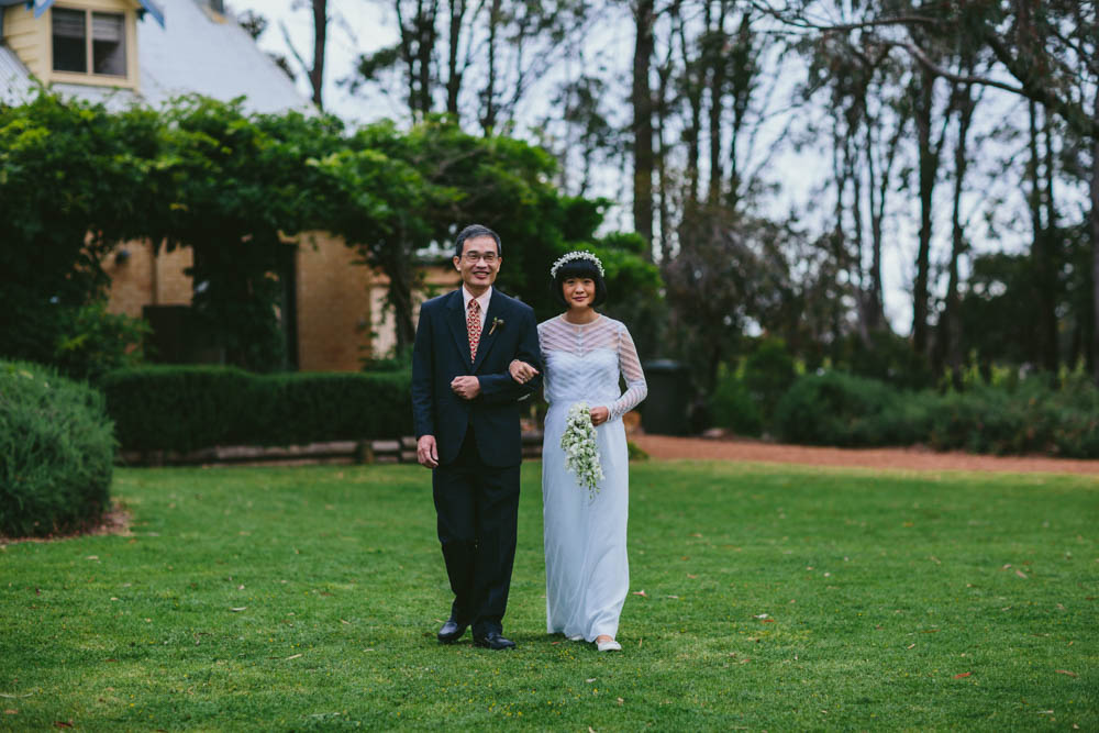 Simply-Natural-Wedding-Fermoy-Estate-Cathrin-DEntremont-Weddings (9 of 28)