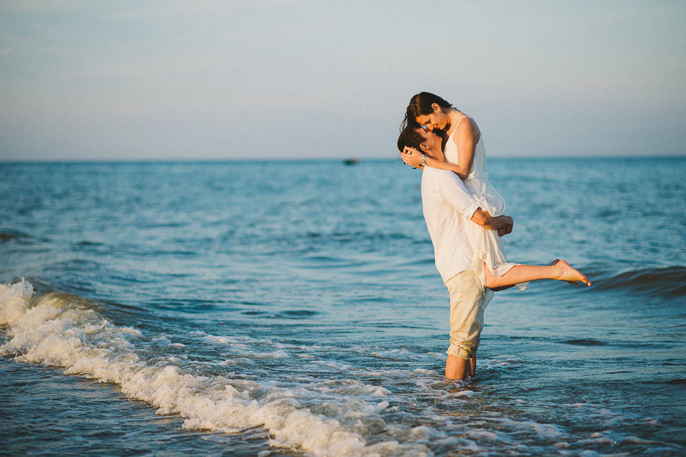 Beautiful-Romanian-Engagement-Beach-Cherry-Moments (15 of 22)
