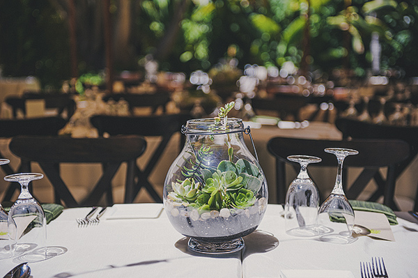 organic outdoor summer wedding at Holly Farm - photo by Lisa Lefringhouse Photography | via junebugweddings.com organic outdoor summer wedding at Holly Farm - photo by Lisa Lefringhouse Photography | via junebugweddings.com