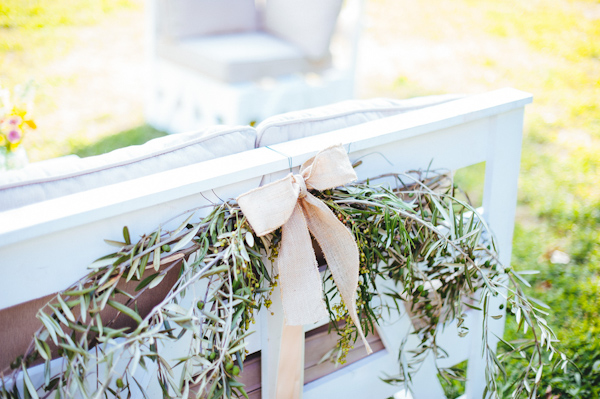 laid-back summer wedding with photos by Amanda Marie Studios | via junebugweddings.com laid-back summer wedding with photos by Amanda Marie Studios | via junebugweddings.com