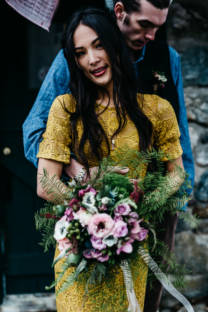 cozy-alternative-fall-wedding-inspiration-in-snowy-vermont-16