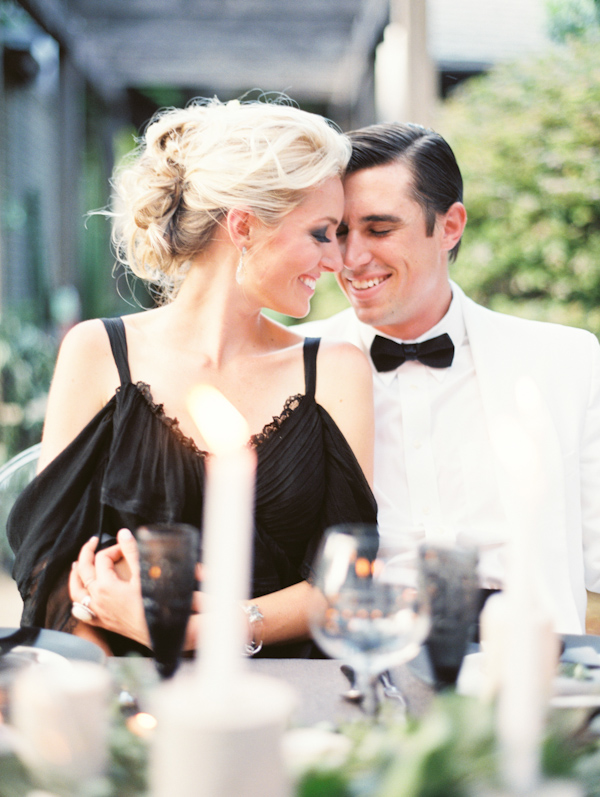 organic black & white wedding inspiration photo shoot, photo by Taylor Lord Photography | via junebugweddings.com organic black & white wedding inspiration photo shoot, photo by Taylor Lord Photography | via junebugweddings.com