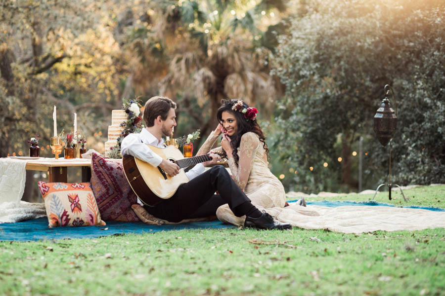 Texas-Bohemian-Wedding-Style-Laguna-Gloria-Holly-Kringer-Photography (26 of 30)