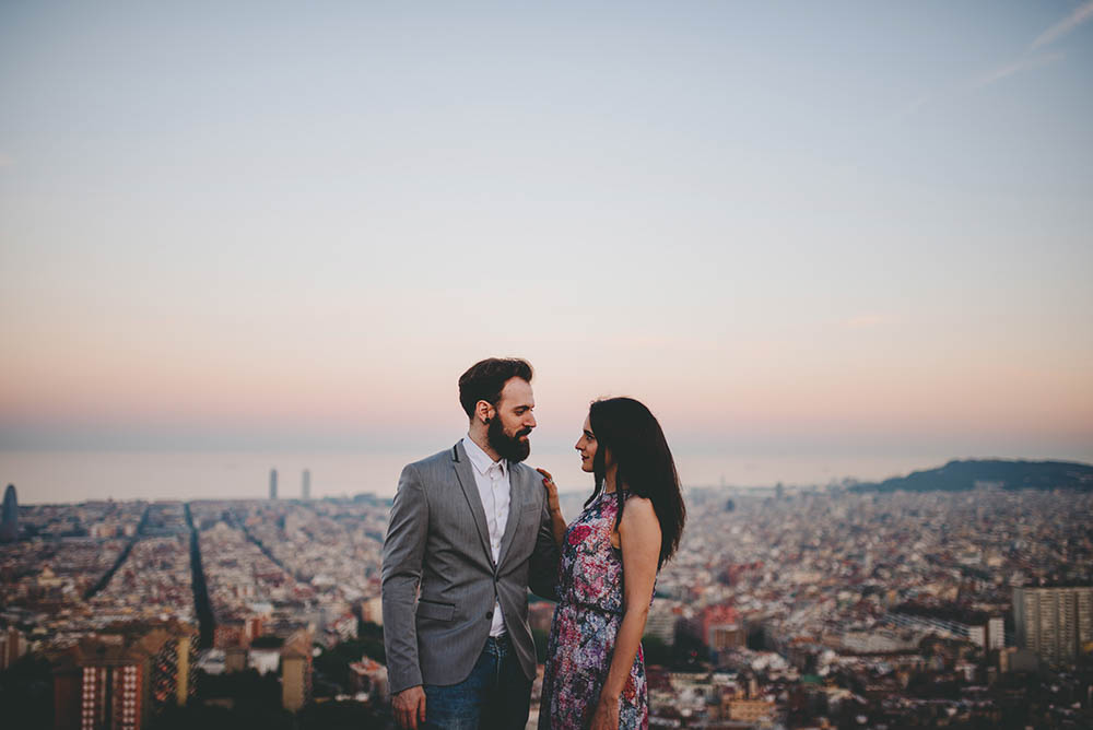 Edgy-Spanish-Engagement-Shoot-in-Barcelona-Dallas-Kolotylo-Photography (17 of 27)