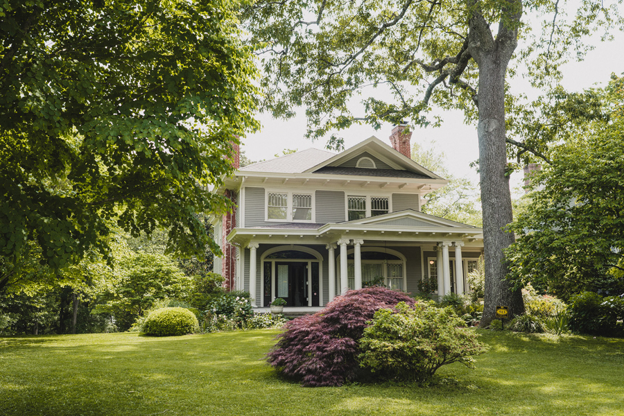 this-georgia-garden-party-wedding-is-a-vintage-lovers-dream-come-true-1