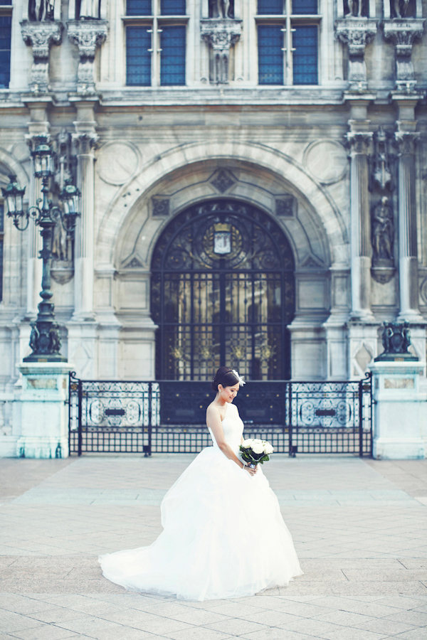 Paris destination wedding at the Westin Vendome, photo from The Mou Studio | via junebugweddings.com (38)
