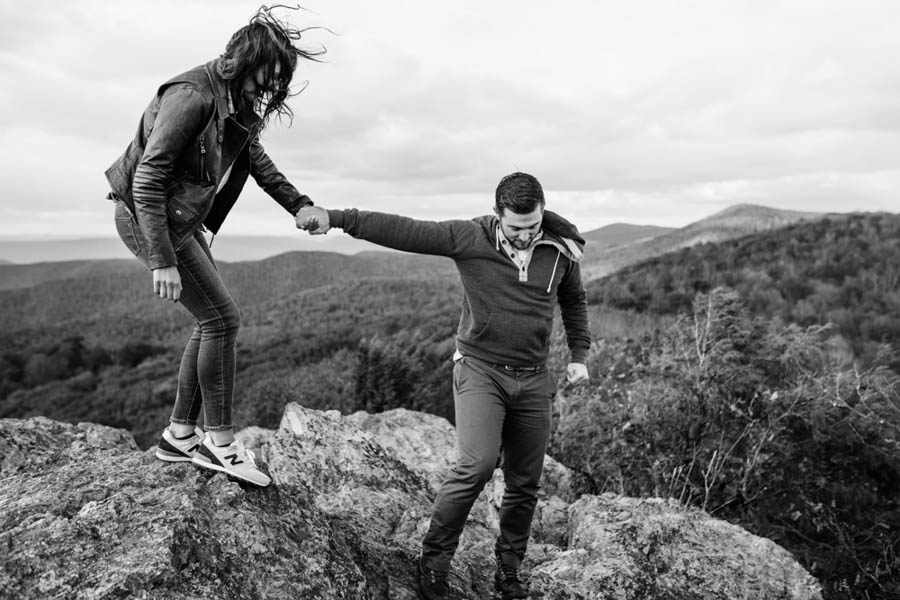 Rock-Climbing-Engagement-in-the-Shenandoah-Virginia-Mountains-Steven-Dray-10