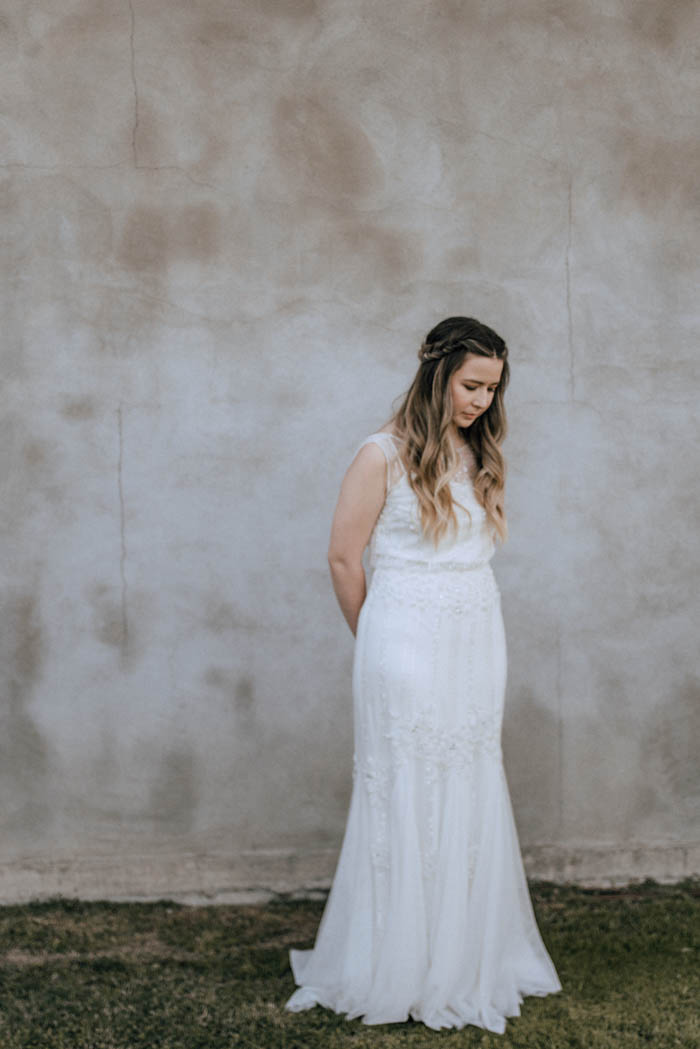 black-and-emerald-texas-wedding-at-olde-dobbin-station-joseph-west-36