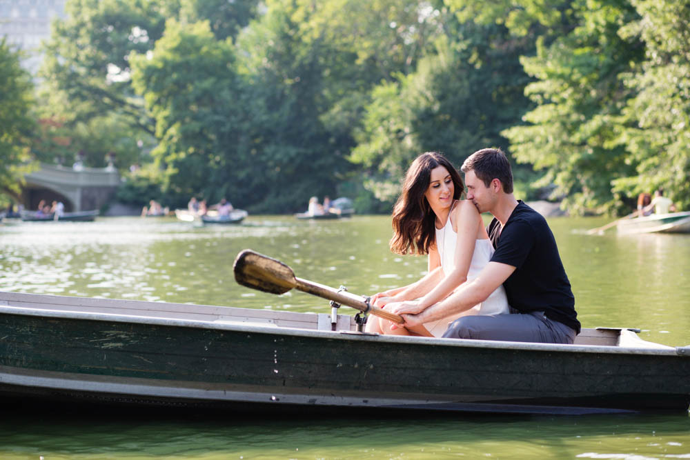 Romantic-Central-Park-Engagement-Photos-Modern-Wedding-Photography-0027