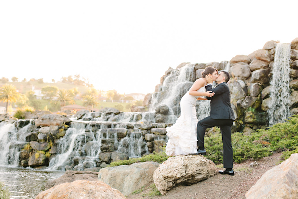 modern Persian wedding in San Jose, California, photo by Jinda Photography | via junebugweddings.com modern Persian wedding in San Jose, California, photo by Jinda Photography | via junebugweddings.com