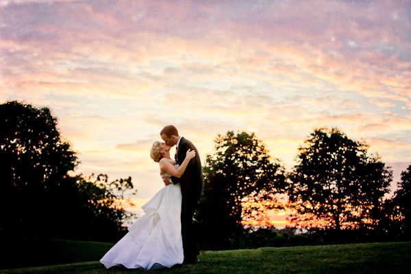 classic Oscar De La Renta bridal style with photos by Katherine Salvatori Photography | via junebugweddings.com classic Oscar De La Renta bridal style with photos by Katherine Salvatori Photography | via junebugweddings.com