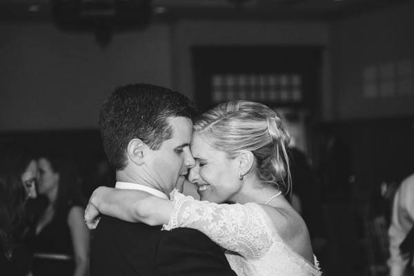 romantic country club reception, photo by Clay Austin Photography | via junebugweddings.com romantic country club reception, photo by Clay Austin Photography | via junebugweddings.com