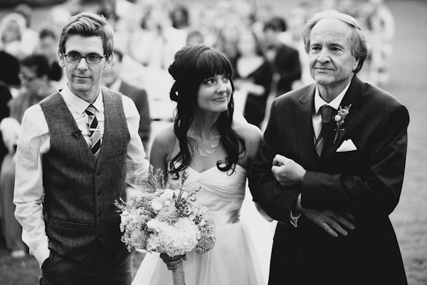 sentimental garden wedding ceremony, photo by Erik Clausen | via junebugweddings.com sentimental garden wedding ceremony, photo by Erik Clausen | via junebugweddings.com