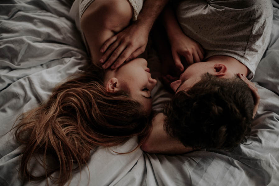 these-two-cuddled-all-the-way-through-their-rome-engagement-session-5