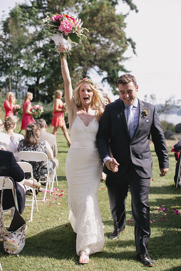 rustic wedding at Woodstock Farm in Bellingham, Washington, photos by Michel M. Waite Photography | via junebugweddings.com rustic wedding at Woodstock Farm in Bellingham, Washington, photos by Michel M. Waite Photography | via junebugweddings.com