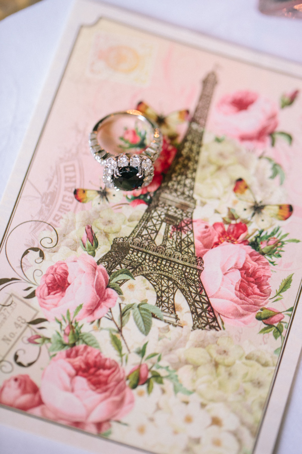 intimate destination wedding in Paris, photo by Ophelia and Romeo Photographers | via junebugweddings.com intimate destination wedding in Paris, photo by Ophelia and Romeo Photographers | via junebugweddings.com