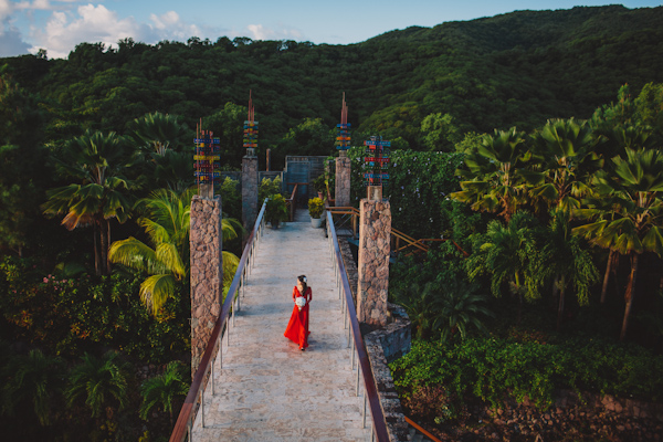 stylish and scenic destination wedding in St. Lucia, photo by C&I Studios | via junebugweddings.com stylish and scenic destination wedding in St. Lucia, photo by C&I Studios | via junebugweddings.com