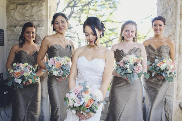 traditional and timeless bridal style, photo by Christina Carroll Photography | via junebugweddings.com traditional and timeless bridal style, photo by Christina Carroll Photography | via junebugweddings.com